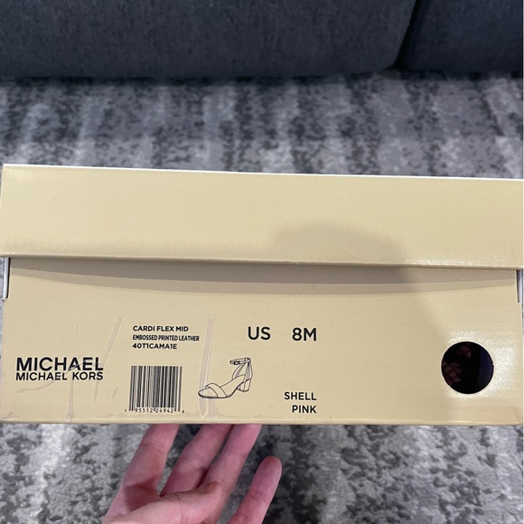 Michael Kors snake embossed leather sandal - Picture 5 of 5